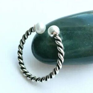 Nwt Sterling Silver cable design ring freshwater pearl